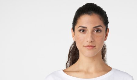 Bioderma - woman with dark spots Bioderma - woman with dark spots